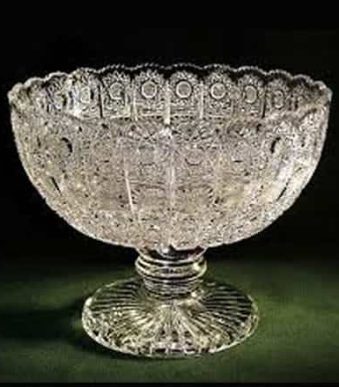 crstal centerpiece 339x387 - Naphtali Décor