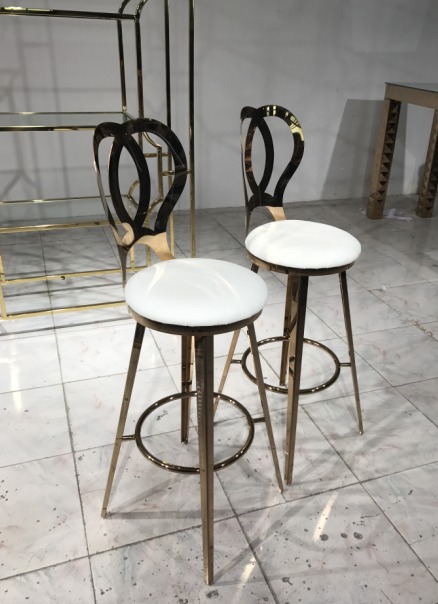 WhatsApp Image 2018 03 18 at 16.24.46 - Gold Executive VIP butterfly Barstool