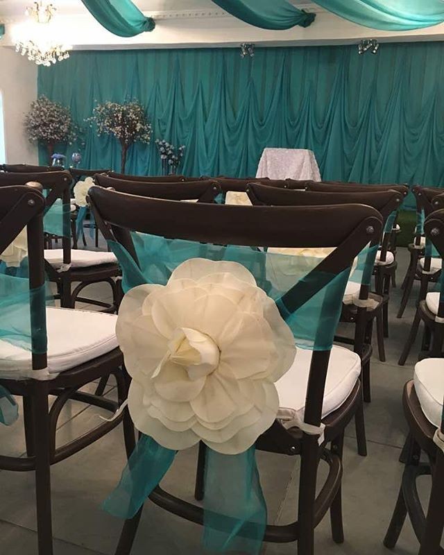 49759368 237699370475953 8507830965273907928 n - Flash back Friday with our cross back chairs!
This decor game is on point!
For y...