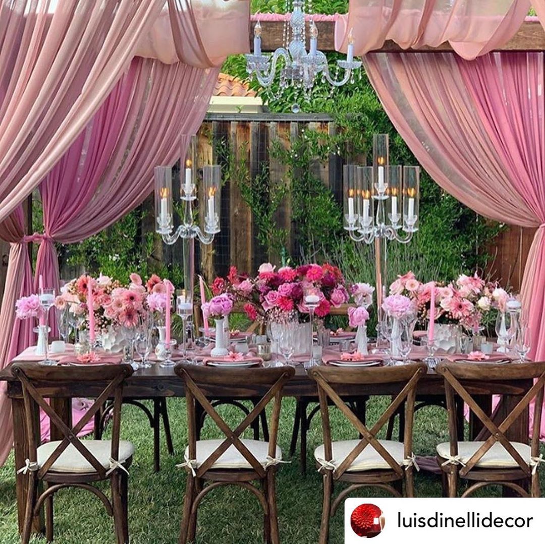 118870694 638563409970031 3276985141888719543 n - We’re gushing over this decor by @maciooliveira 

From the different shades of pink curtain drapes t...