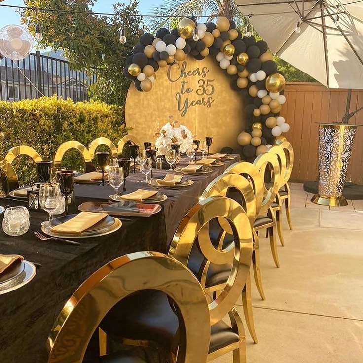 142116121 820581991854852 6949873536921737614 n - It’s definitely the gold Oz chairs formation for us !!!!

This decor inspiration is perfect for your...
