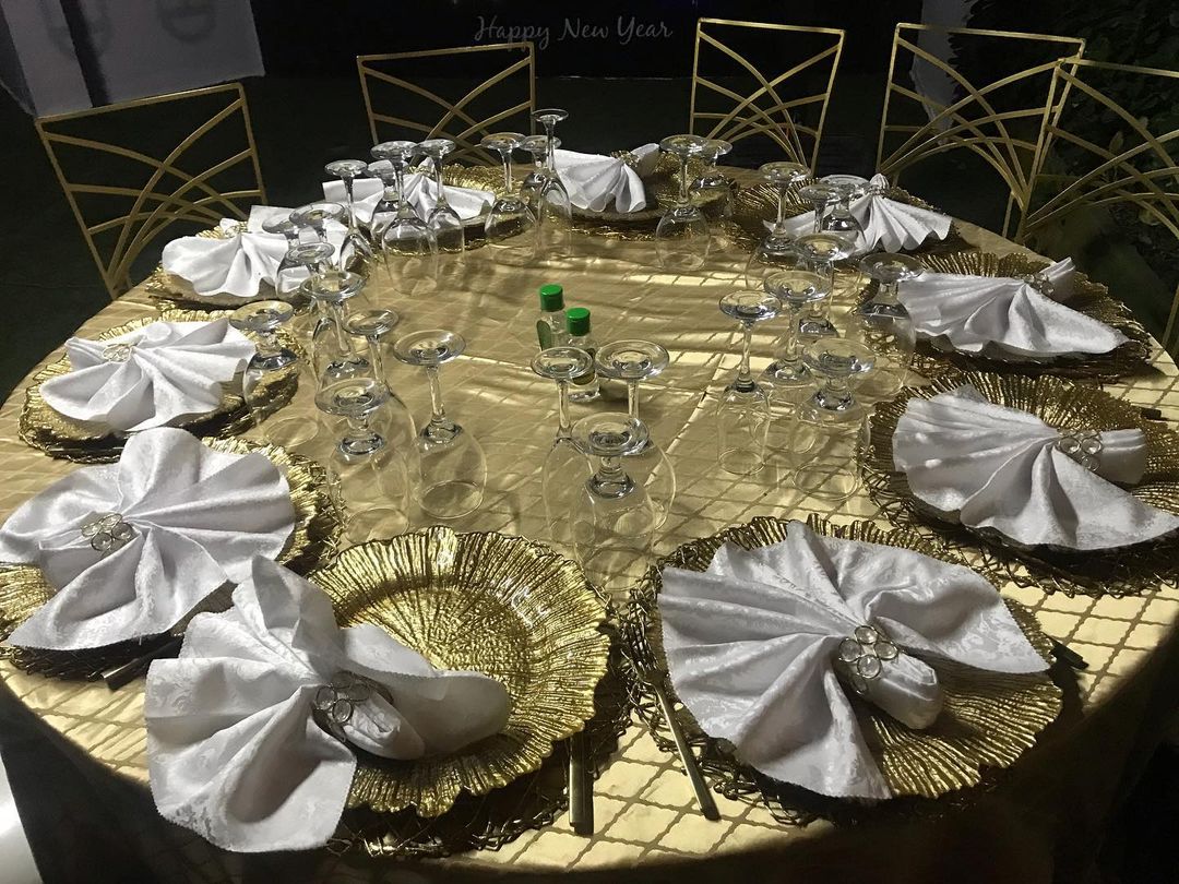 271382590 261898266046545 8419473010116625602 n - All set for that wonderful evening soirée with your loved ones. Who are you bringing to the table? T...
