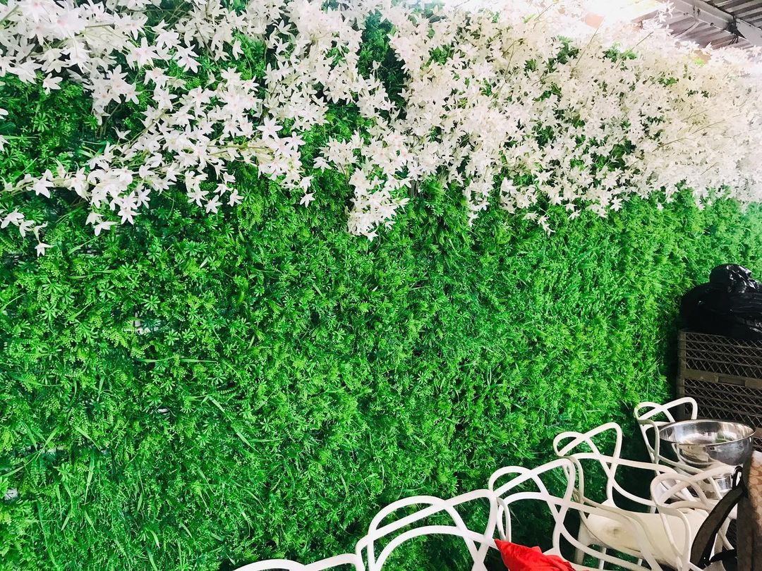 273384159 2990796997849056 1867443737724923759 n - FLORAL WALL DESIGN 

Beautiful setting for the Diamond Jubilee of a Queen  

You can't go wrong with...